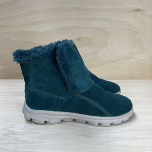 Skechers Womens Goga Mat Green Faux Fur Lined Suede Ankle Boots SN 14385 Sz 5.5